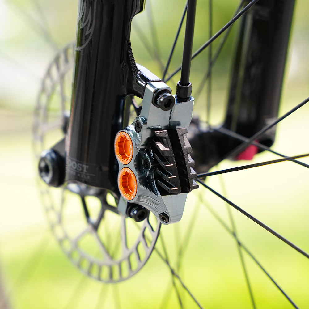 2025 ONIRII IIIPRO R2X4 MTB Hydraulic Disc Brake 4 Piston Internal Cable Quick Release MTB Caliper for MTB, Climbing, AM,XC NEW