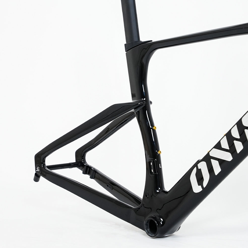 ONIRII AERO PRO+ Carbon Fiber Road Bike Frame with OD1 Head Tube, Flat-Top Design, and Fully Internal Cable Routing—Ideal for Road Racing