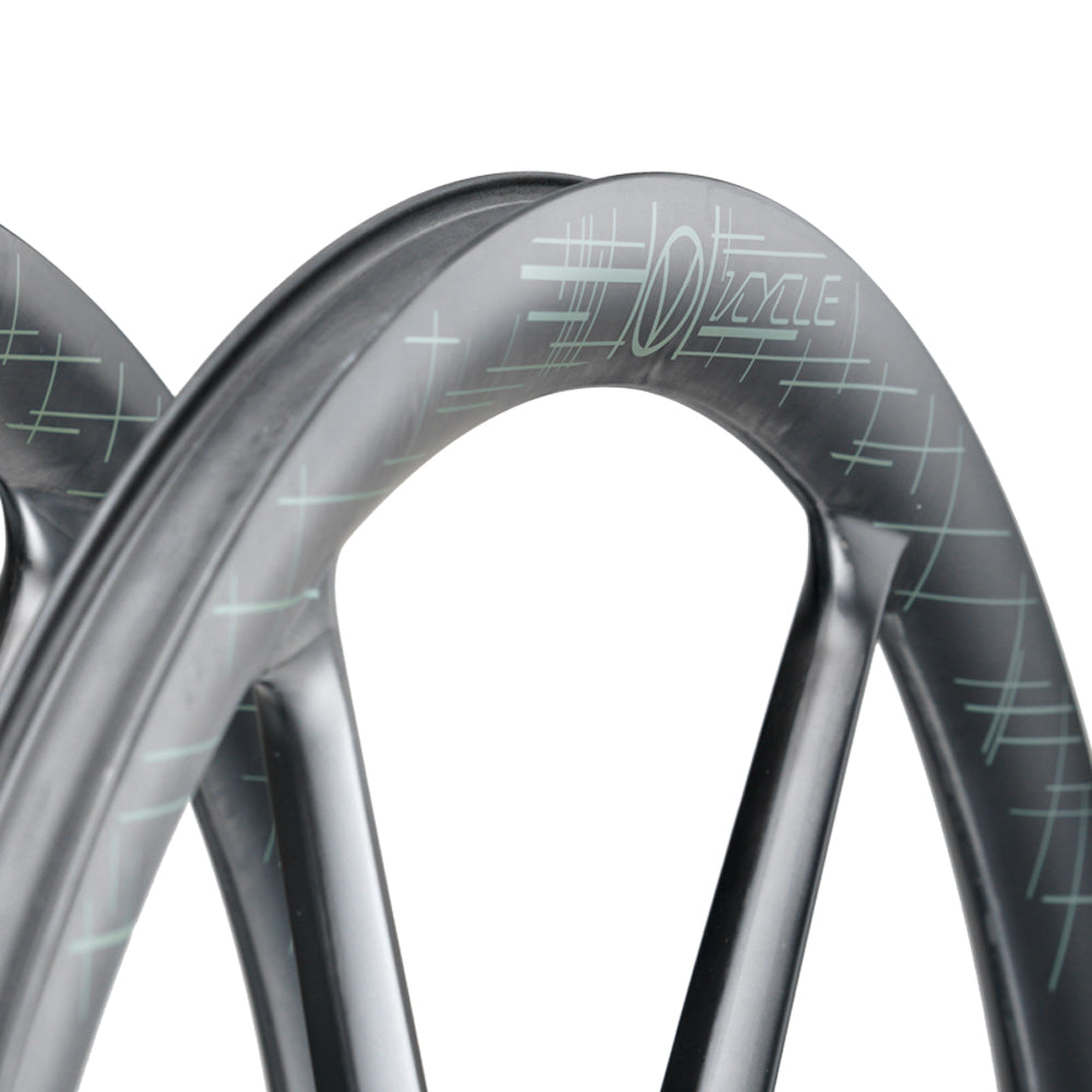 VCYCLE VIKING 6 Spoke Wheel Ultralight Carbon T800 Six Spoke HG Vacuum Tubeless 40mm with Hooked Edge for Road Bicycle NEW