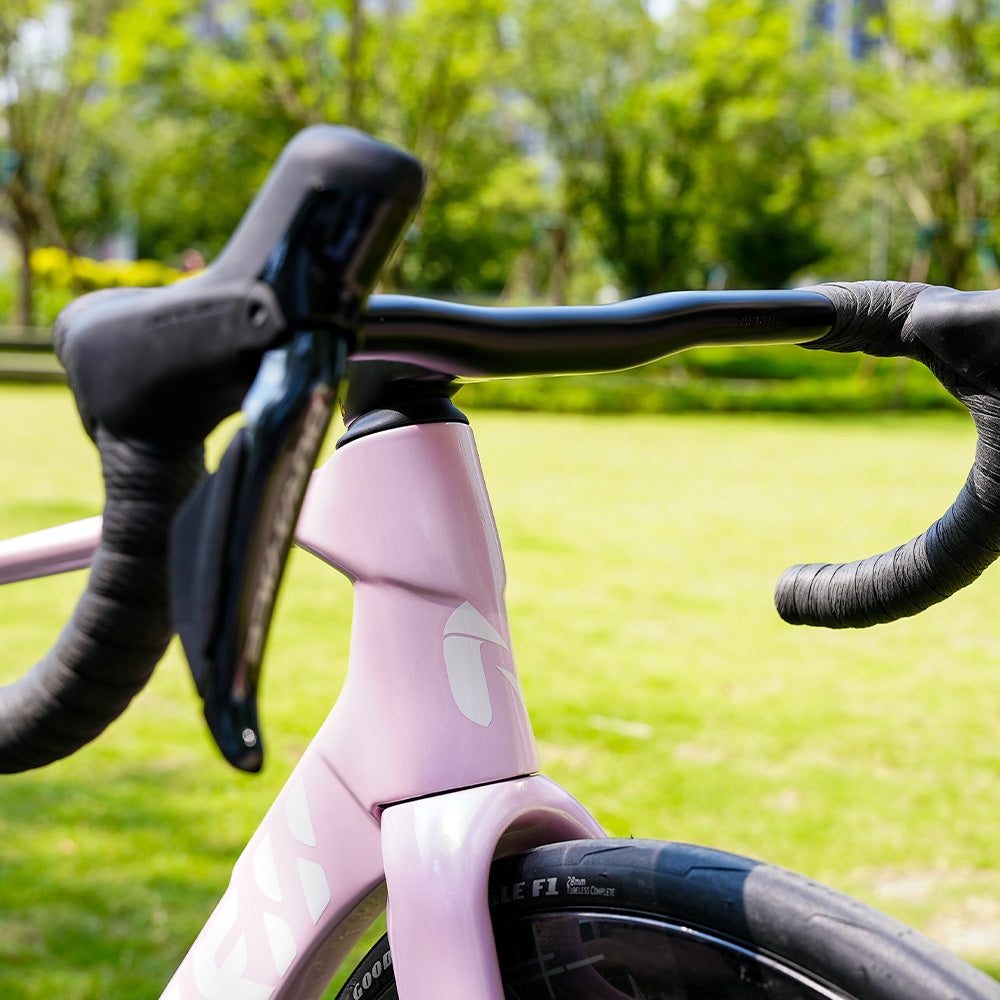 ONIRII AERO PRO+ Carbon Fiber Road Bike Frame with OD1 Head Tube, Flat-Top Design, and Fully Internal Cable Routing—Ideal for Road Racing